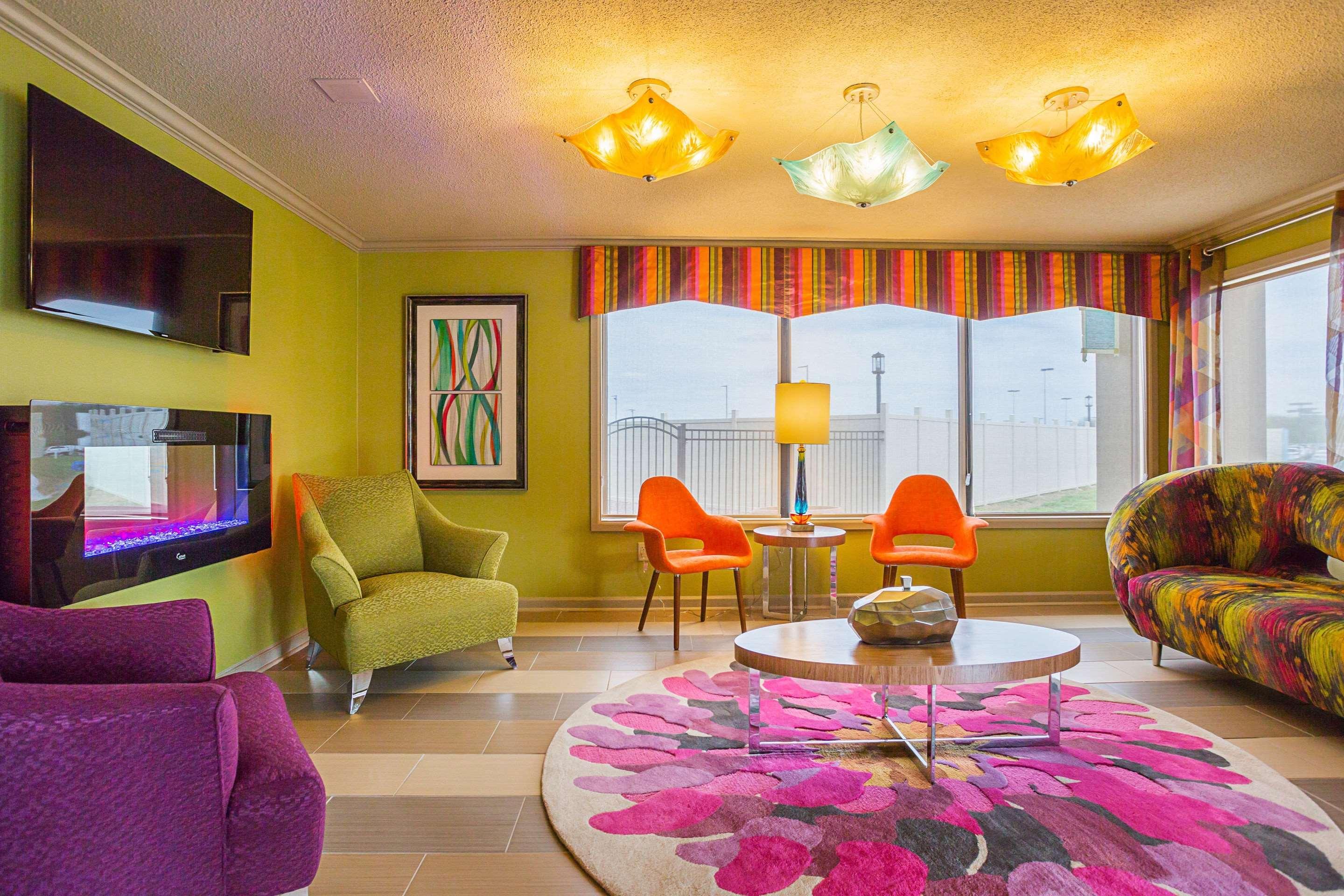 Clarion Inn & Suites Evansville Esterno foto