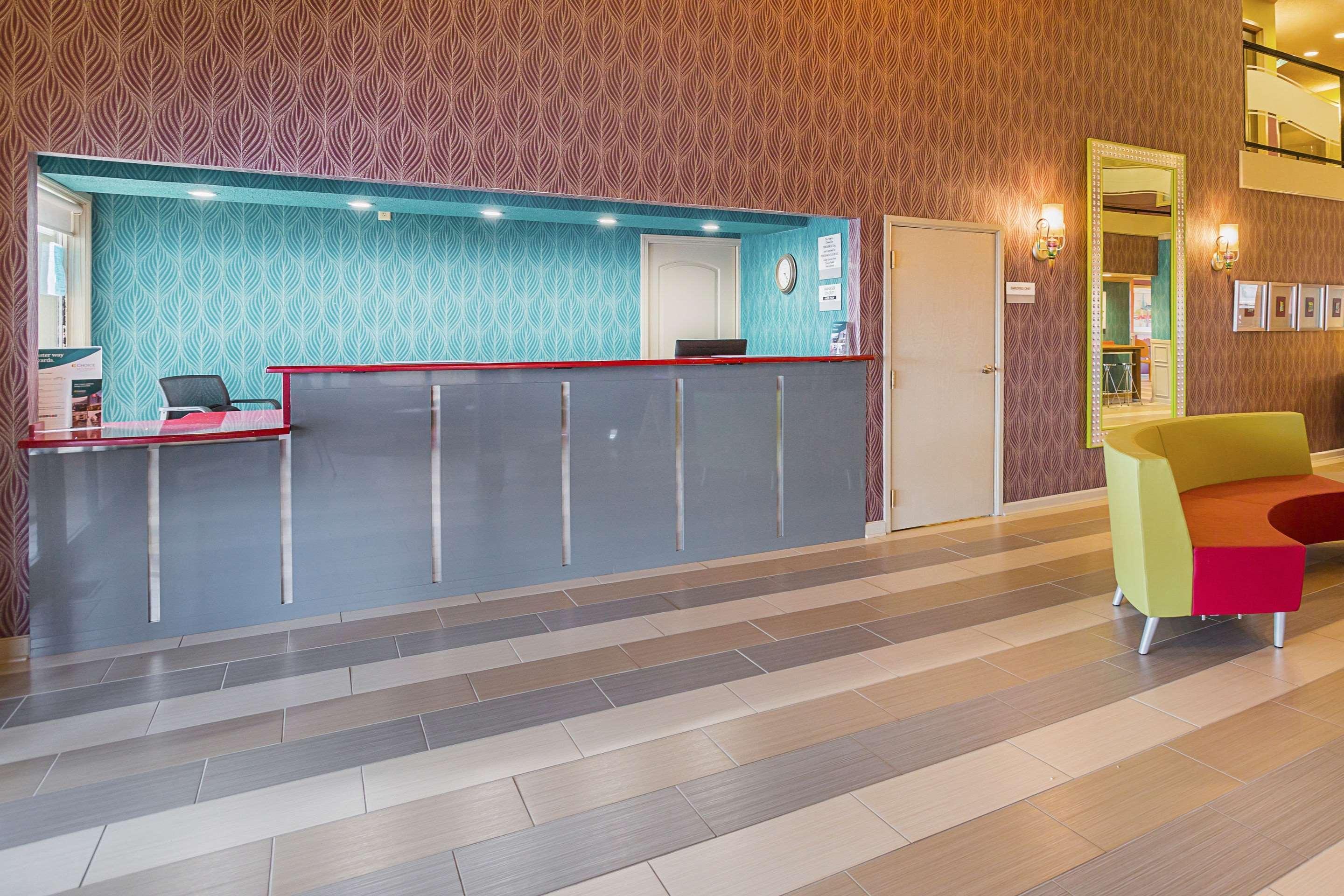 Clarion Inn & Suites Evansville Esterno foto
