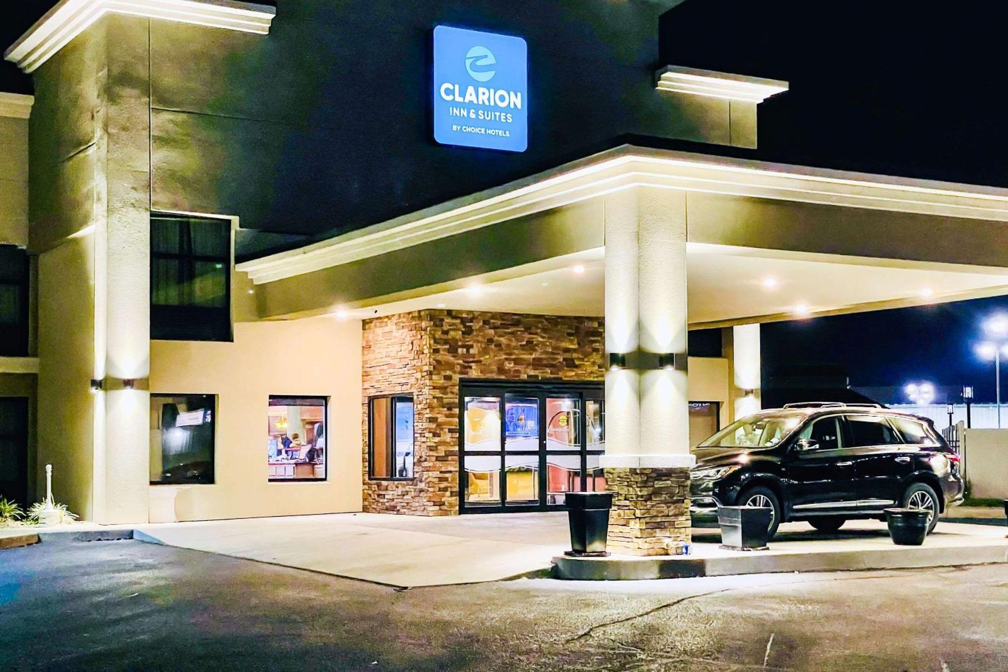 Clarion Inn & Suites Evansville Esterno foto
